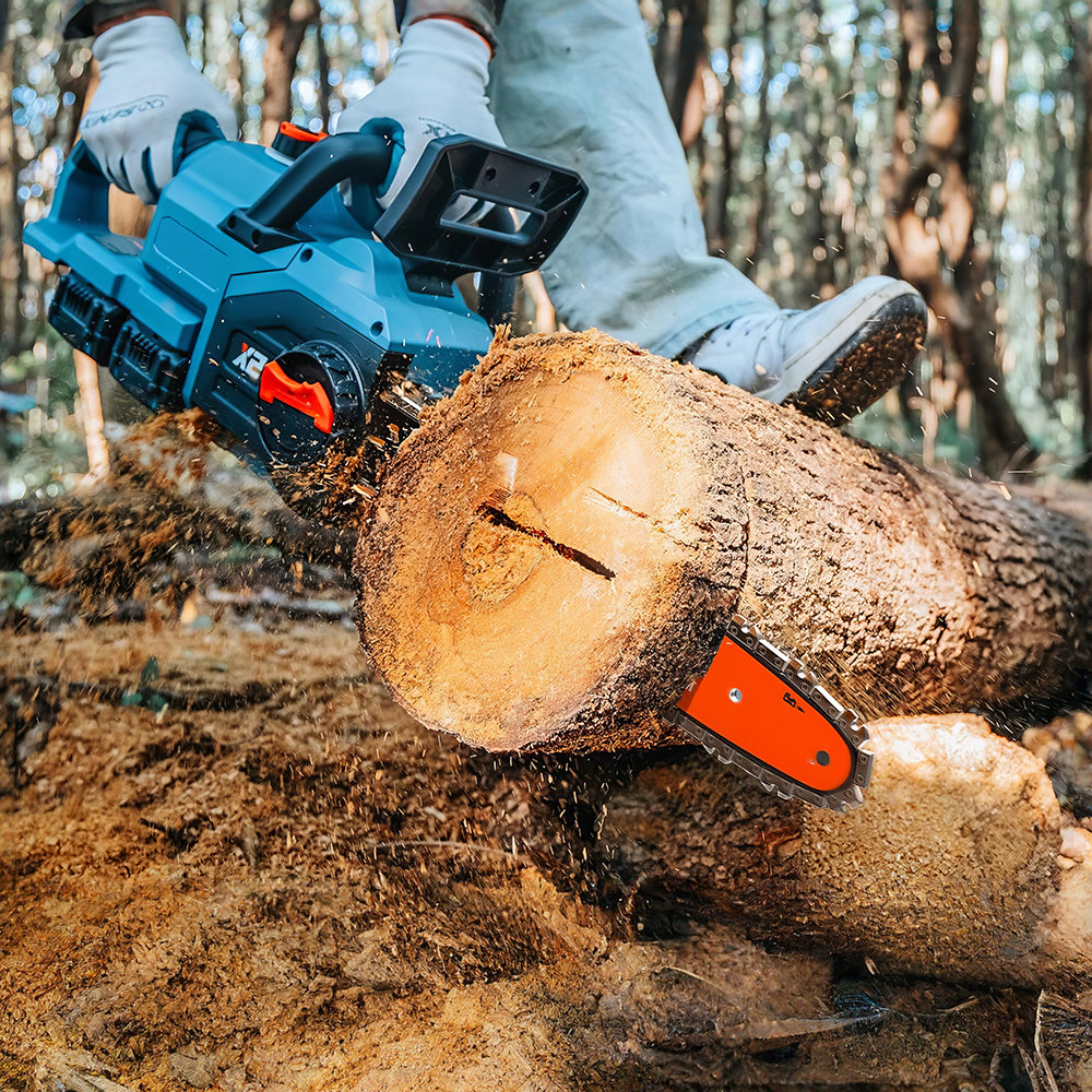 60V Cordless Chainsaw 16-Inch, Brushless Motor, 4Ah Battery & Charger