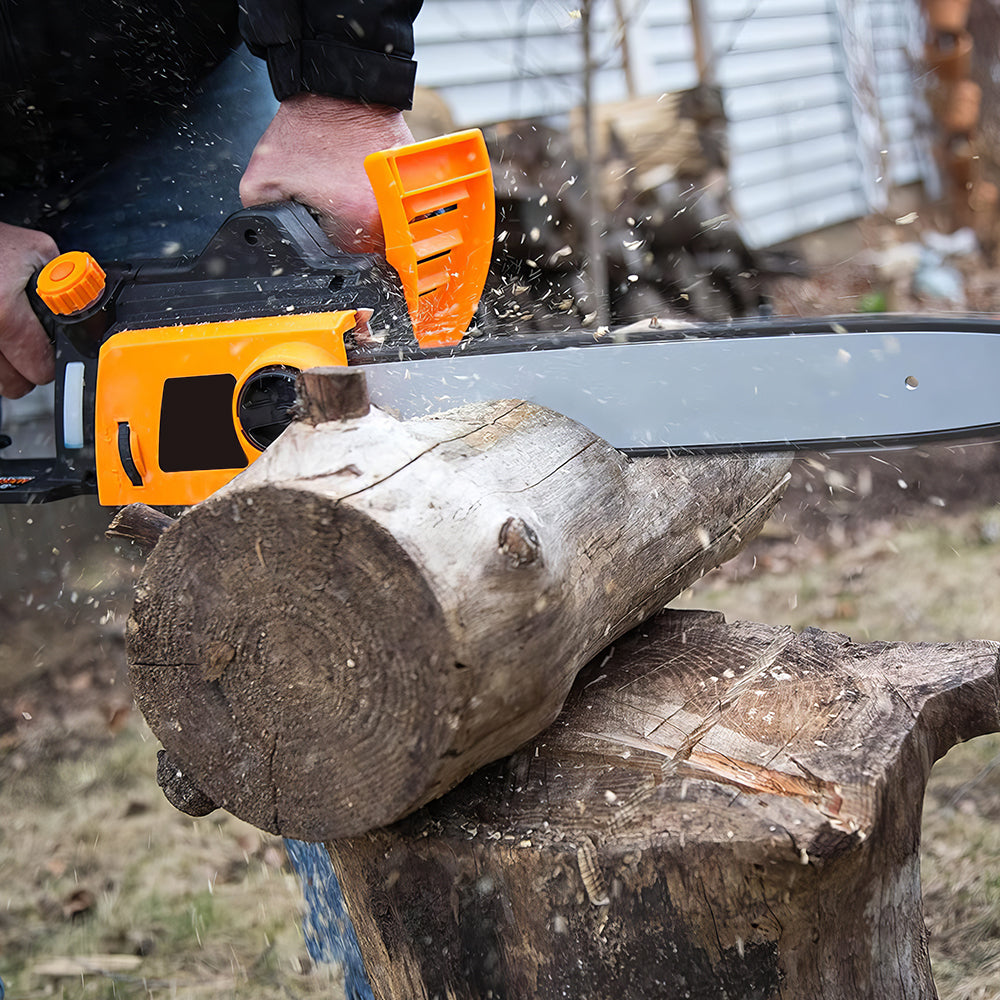 Electric Chainsaw 18-Inch, 15-Amp Motor, Auto-Oiling, Tool-Free Tensioning